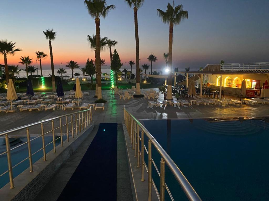 Diva Turka Beach Hotel İskenderun Esterno foto
